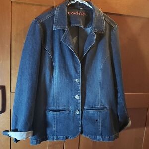 Blue Jean Jacket with Relaxed Fit and Topstitching